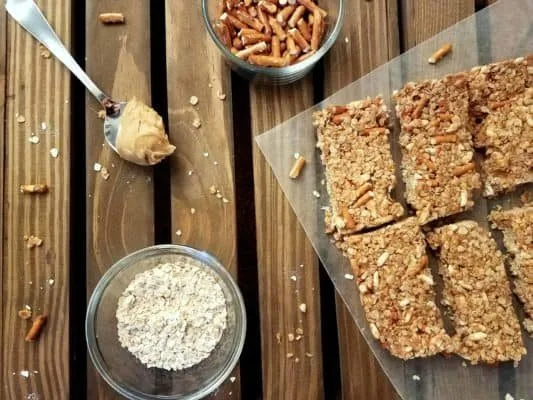 No-Bake Peanut Butter Oatmeal Granola Bars